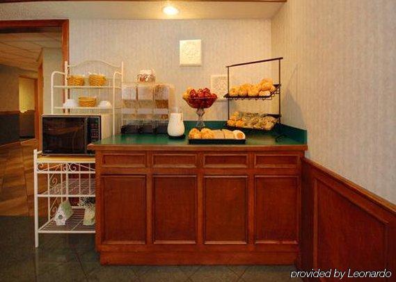 Comfort Inn & Suites West Springfield Εξωτερικό φωτογραφία