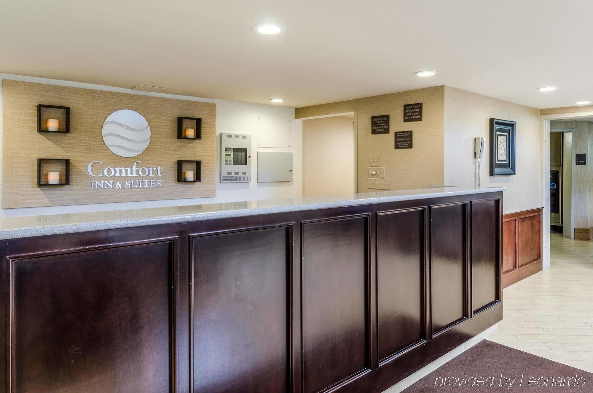 Comfort Inn & Suites West Springfield Εξωτερικό φωτογραφία