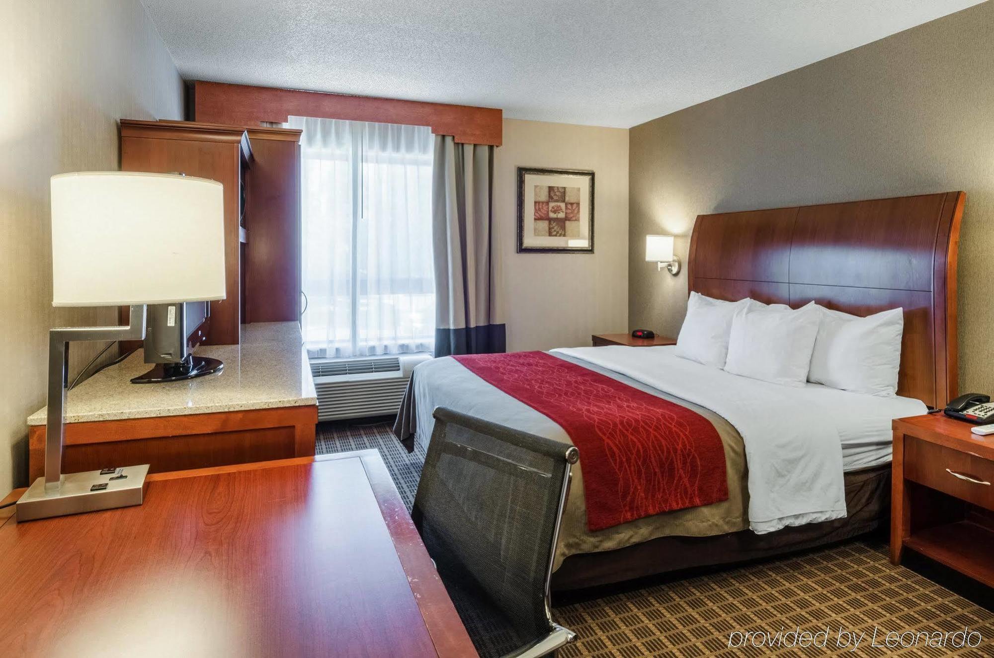 Comfort Inn & Suites West Springfield Εξωτερικό φωτογραφία