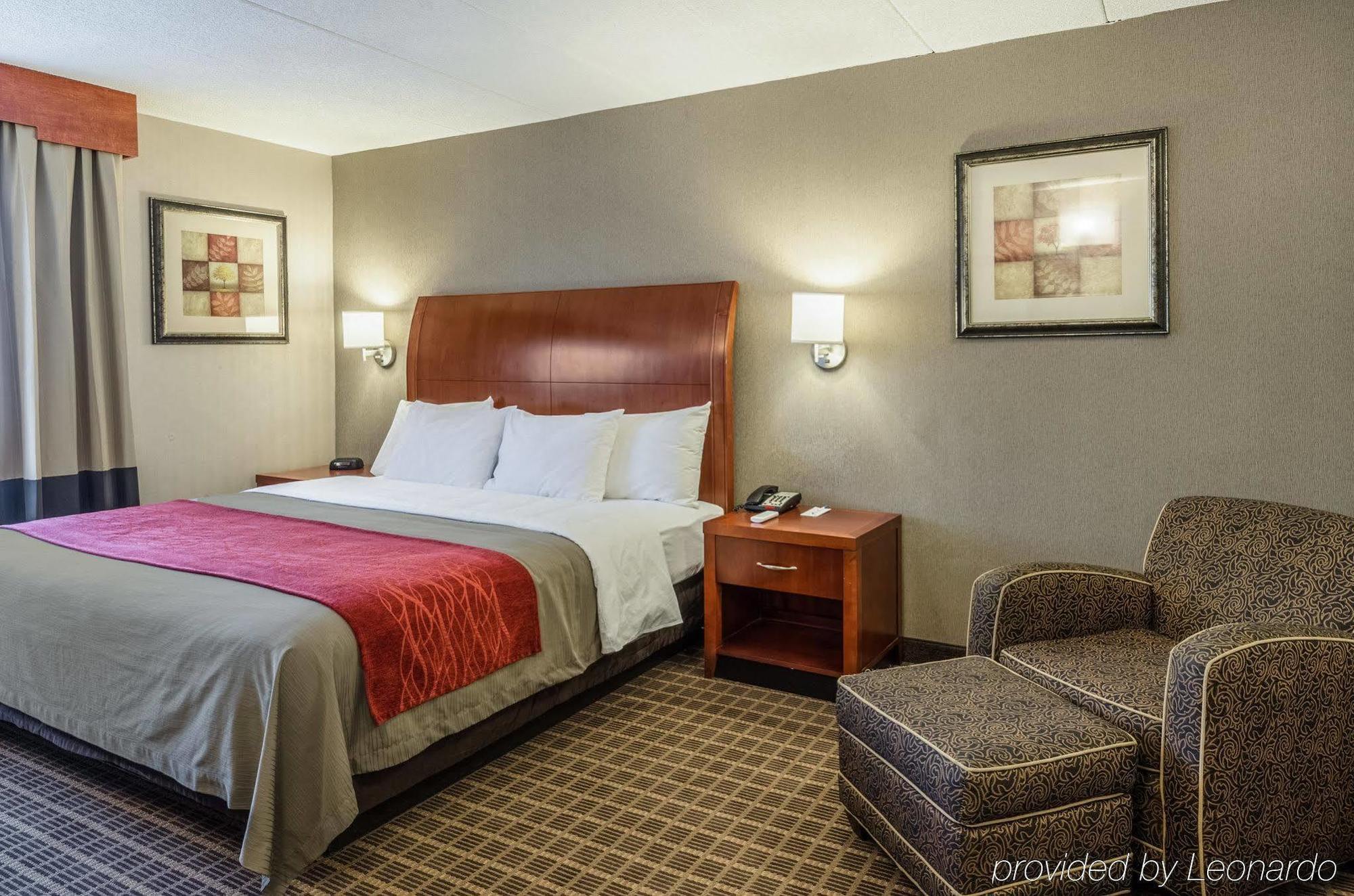 Comfort Inn & Suites West Springfield Εξωτερικό φωτογραφία